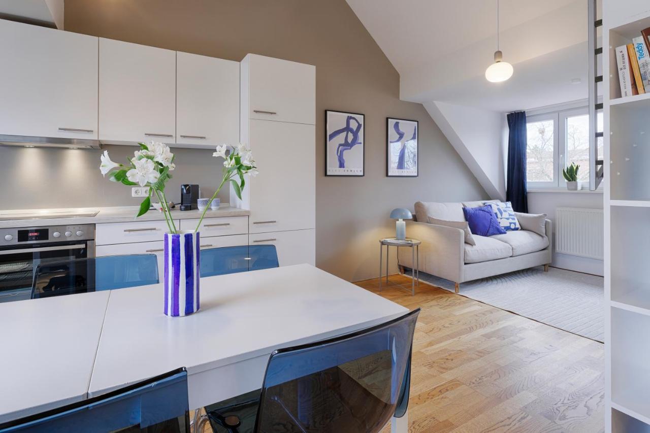 Homiestay City-Apartment, Balkon & Parkplatz 뷔르츠부르크 외부 사진
